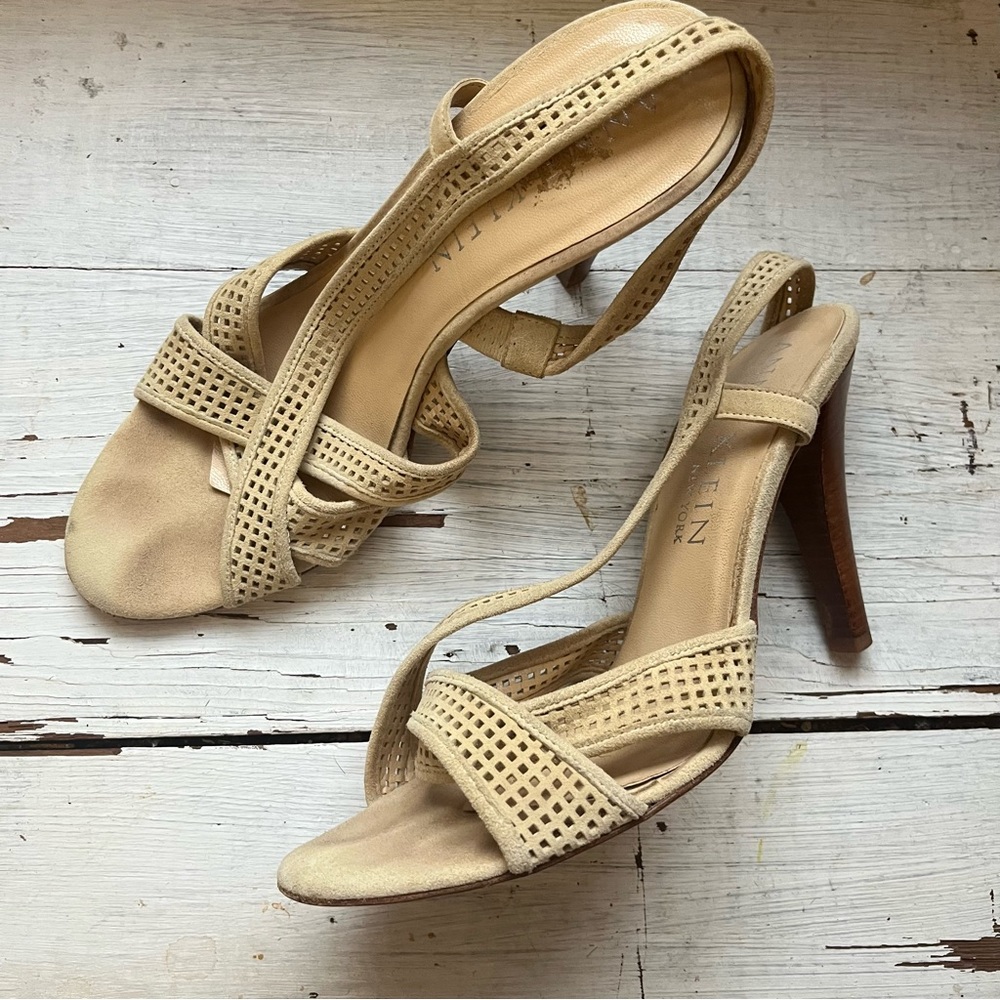 Anne Klein Neutral Cream Perforated Leather Strappy Beachy Heels